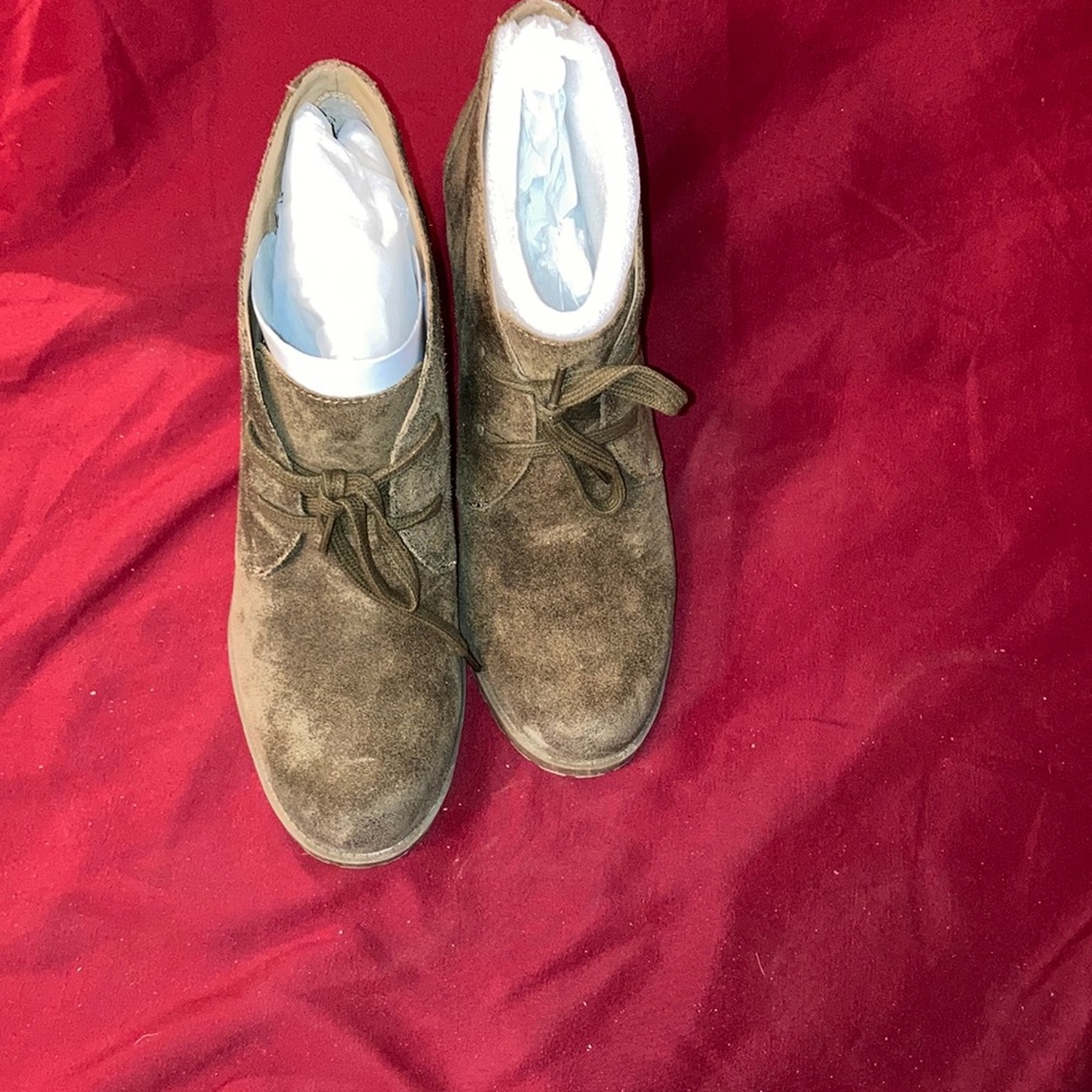 Shoe